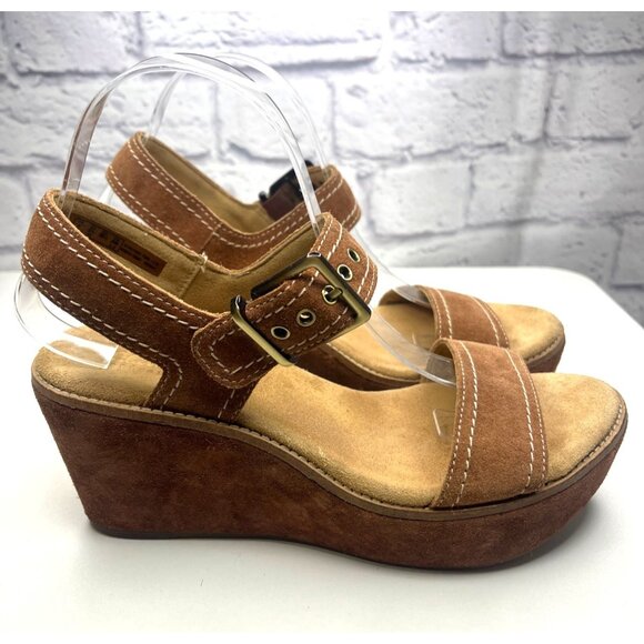 Clarks Artisian Sandals Ladies Size 8.5W Brown Suede Platform Chunky Wedge Aisle - Picture 2 of 10